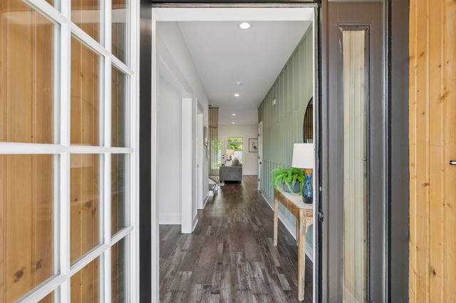 530 Veritas St, Nashville, TN 37211