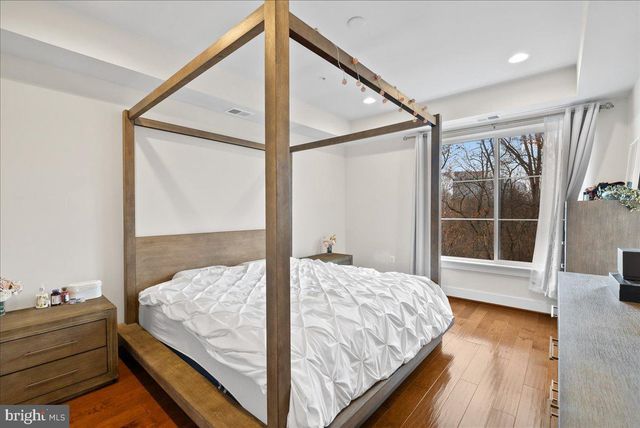 4902 TRAIL VISTA LN, Chantilly, VA 20151