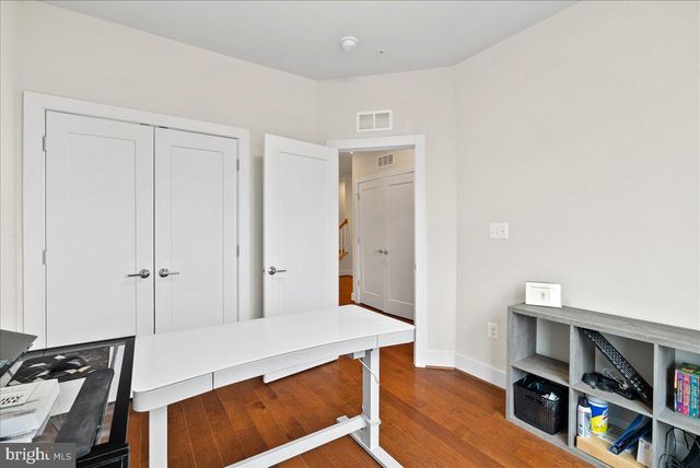 4902 TRAIL VISTA LN, Chantilly, VA 20151