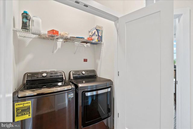 4902 TRAIL VISTA LN, Chantilly, VA 20151