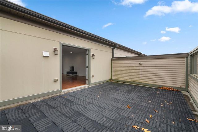 4902 TRAIL VISTA LN, Chantilly, VA 20151