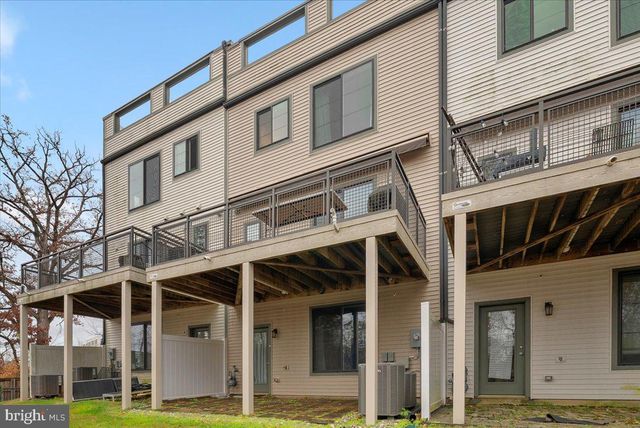 4902 TRAIL VISTA LN, Chantilly, VA 20151