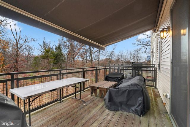 4902 TRAIL VISTA LN, Chantilly, VA 20151