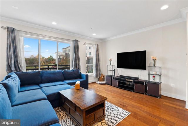 4902 TRAIL VISTA LN, Chantilly, VA 20151