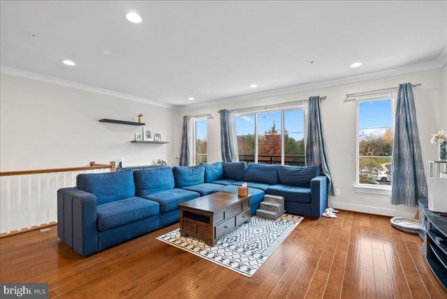 4902 TRAIL VISTA LN, Chantilly, VA 20151