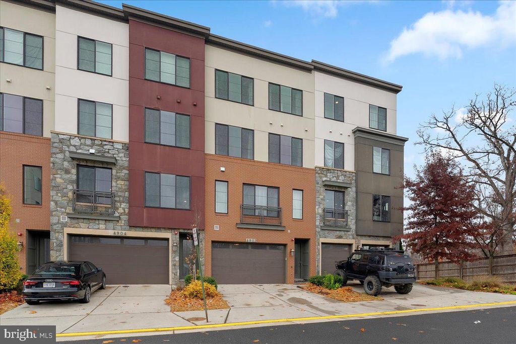 4902 TRAIL VISTA LN, Chantilly, VA 20151