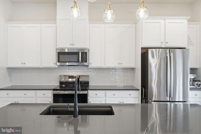 41907 HOGAN FOREST TER, Aldie, VA 20105