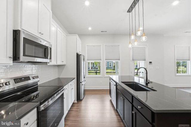 41907 HOGAN FOREST TER, Aldie, VA 20105