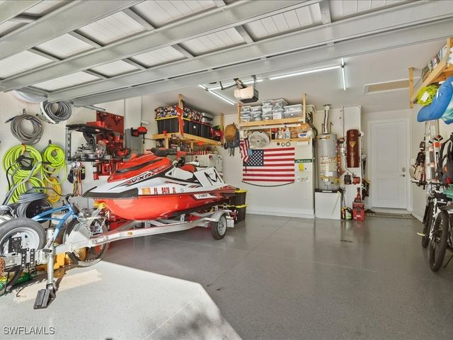 2750 Aviamar CIR, Naples, FL 34114