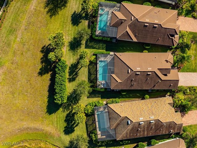 2750 Aviamar CIR, Naples, FL 34114