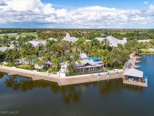 2750 Aviamar CIR, Naples, FL 34114