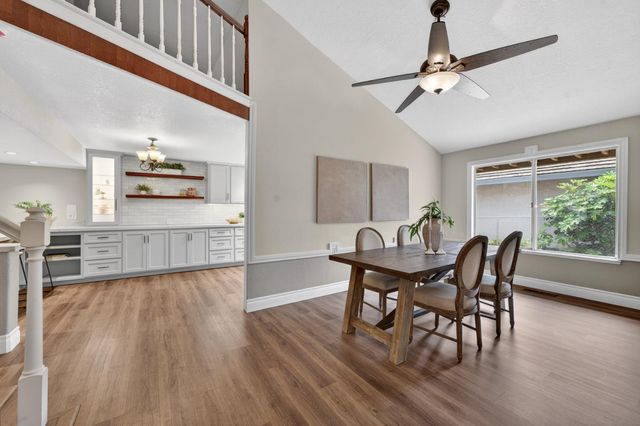 5010 Havelok St, Fair Oaks, CA 95628