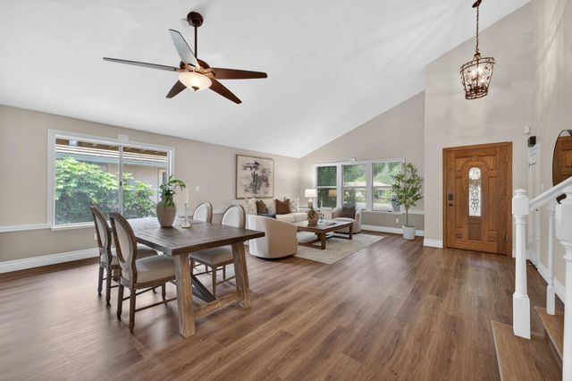 5010 Havelok St, Fair Oaks, CA 95628