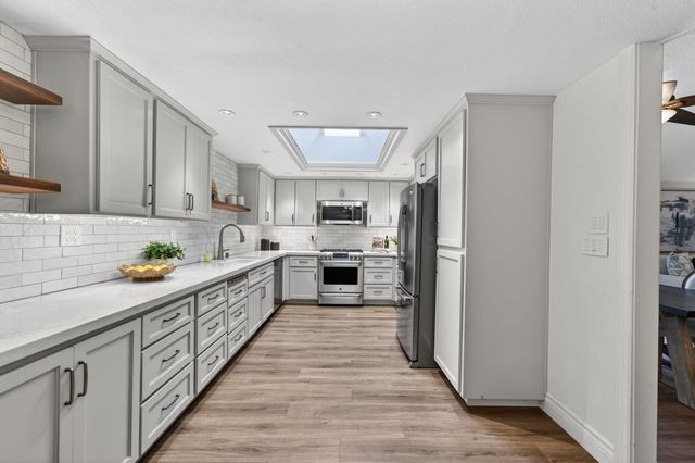 5010 Havelok St, Fair Oaks, CA 95628