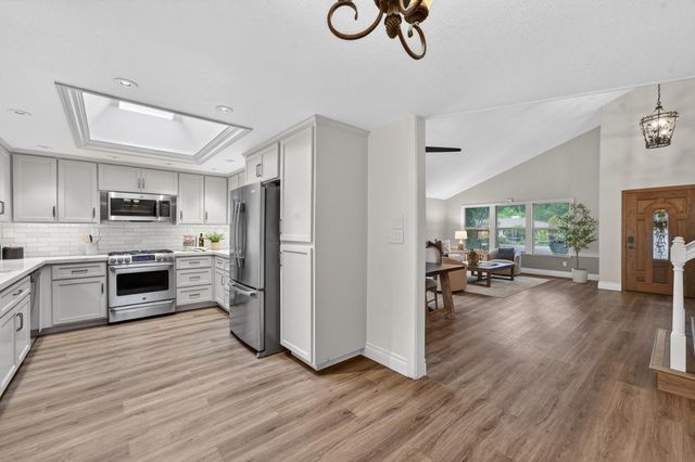 5010 Havelok St, Fair Oaks, CA 95628