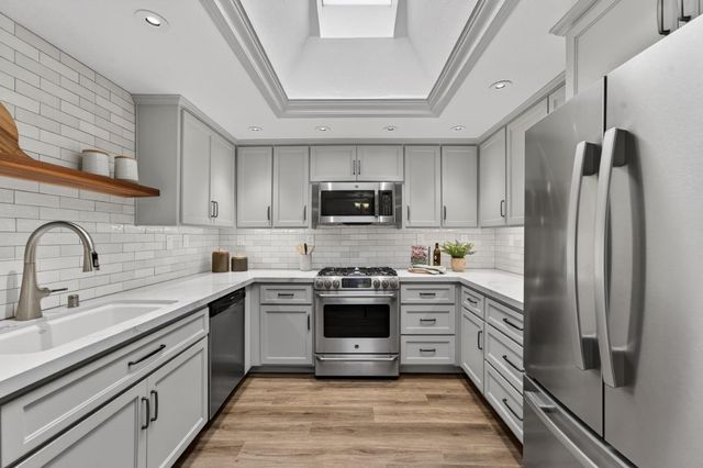 5010 Havelok St, Fair Oaks, CA 95628