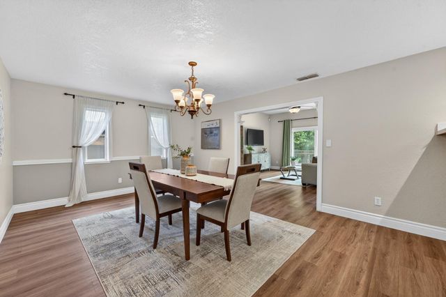 5010 Havelok St, Fair Oaks, CA 95628