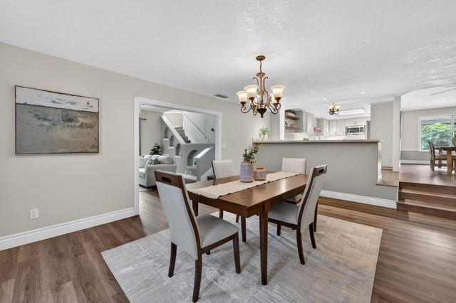 5010 Havelok St, Fair Oaks, CA 95628