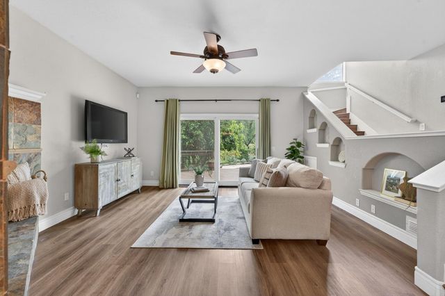 5010 Havelok St, Fair Oaks, CA 95628