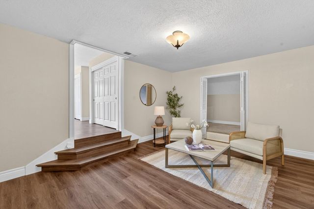5010 Havelok St, Fair Oaks, CA 95628