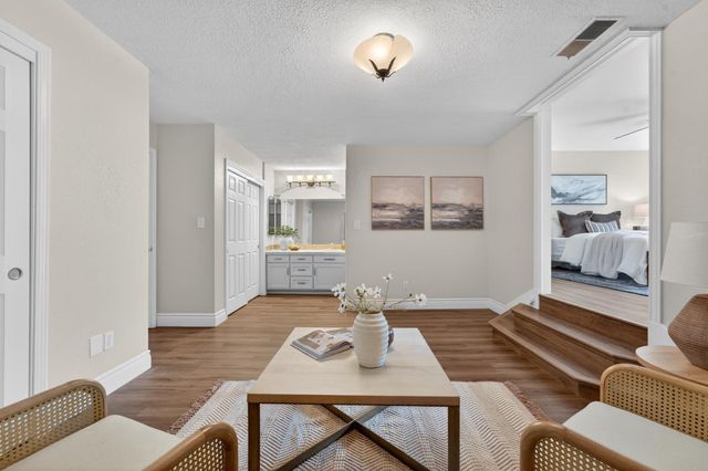 5010 Havelok St, Fair Oaks, CA 95628