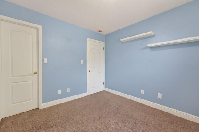 5010 Havelok St, Fair Oaks, CA 95628
