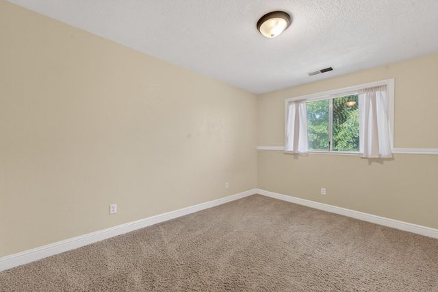 5010 Havelok St, Fair Oaks, CA 95628