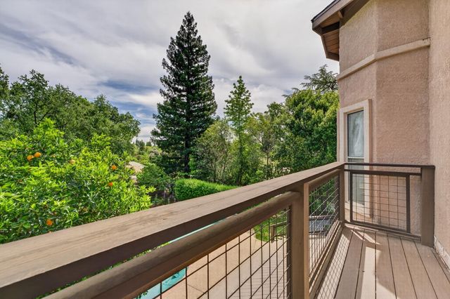 5010 Havelok St, Fair Oaks, CA 95628