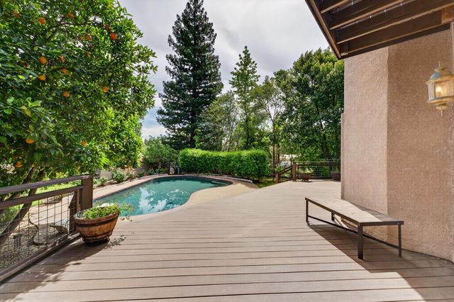 5010 Havelok St, Fair Oaks, CA 95628