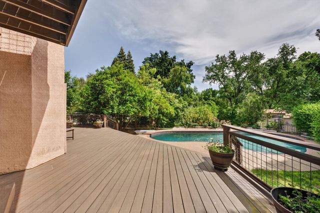 5010 Havelok St, Fair Oaks, CA 95628