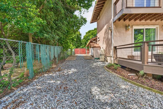 5010 Havelok St, Fair Oaks, CA 95628
