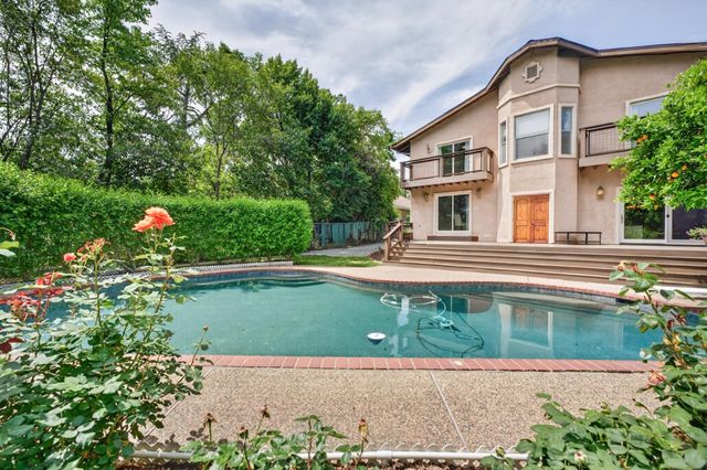 5010 Havelok St, Fair Oaks, CA 95628
