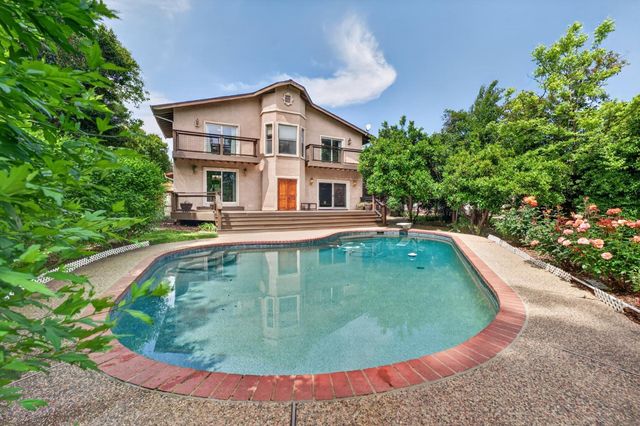 5010 Havelok St, Fair Oaks, CA 95628