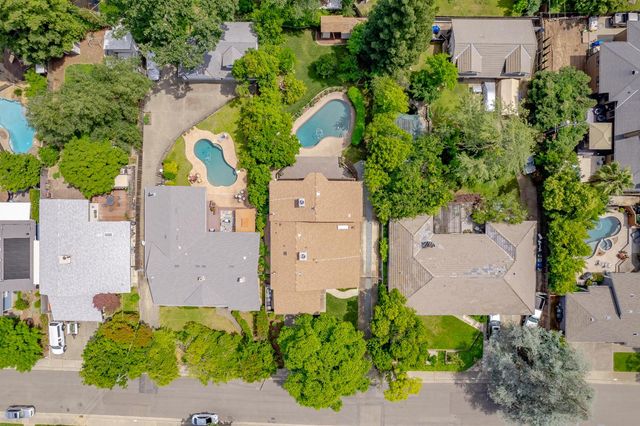 5010 Havelok St, Fair Oaks, CA 95628