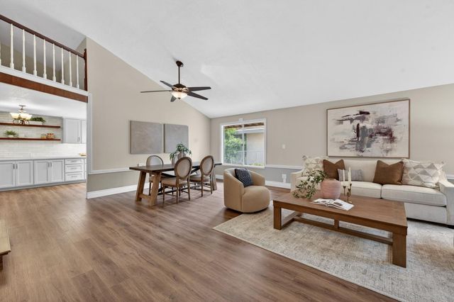 5010 Havelok St, Fair Oaks, CA 95628