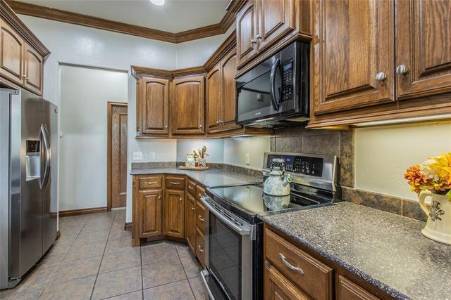 10904 Blue Sky Drive, Midwest City, OK 73130