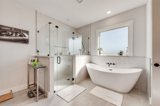 3070 Stonebriar Drive, Waxahachie, TX 75165