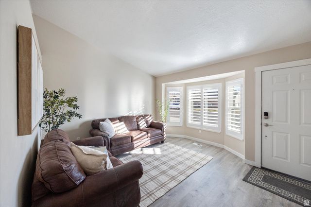 851 E CENTER ST, Pleasant Grove, UT 84062