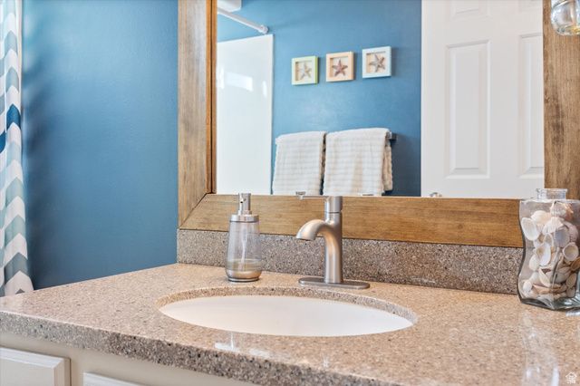 851 E CENTER ST, Pleasant Grove, UT 84062