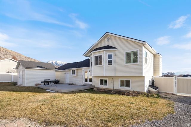851 E CENTER ST, Pleasant Grove, UT 84062