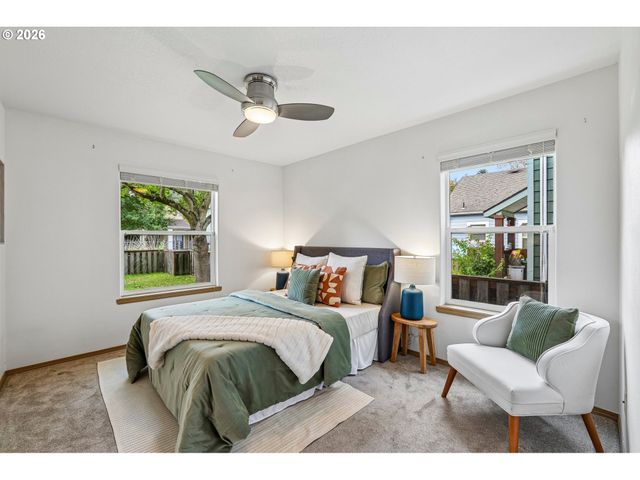 5026 N CECELIA St, Portland, OR 97203