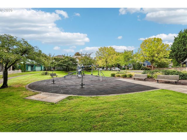 5026 N CECELIA St, Portland, OR 97203