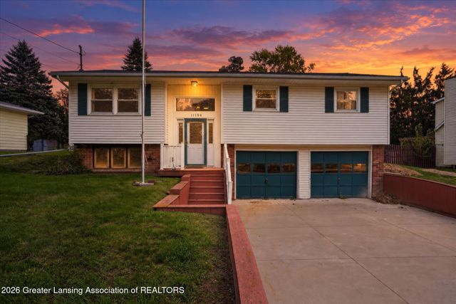 11134 Stoney Brook Drive, Grand Ledge, MI 48837