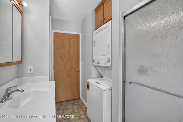 11134 Stoney Brook Drive, Grand Ledge, MI 48837