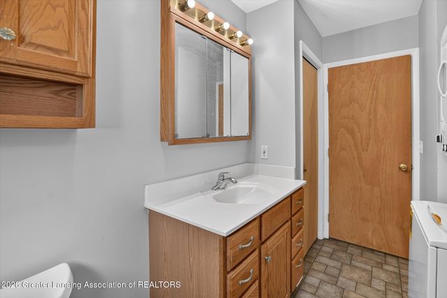 11134 Stoney Brook Drive, Grand Ledge, MI 48837
