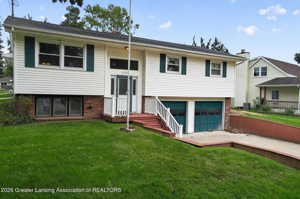 11134 Stoney Brook Drive, Grand Ledge, MI 48837