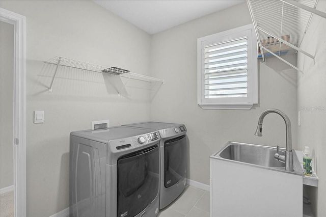 5715 WOODLAND SAGE DRIVE, Sarasota, FL 34238