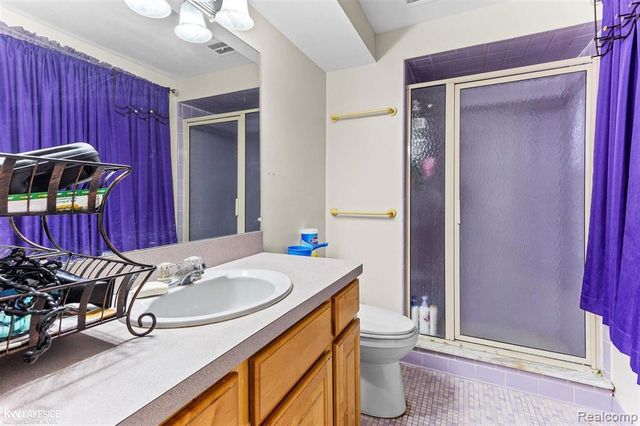 25633 Branchaster Road, Farmington, MI 48336