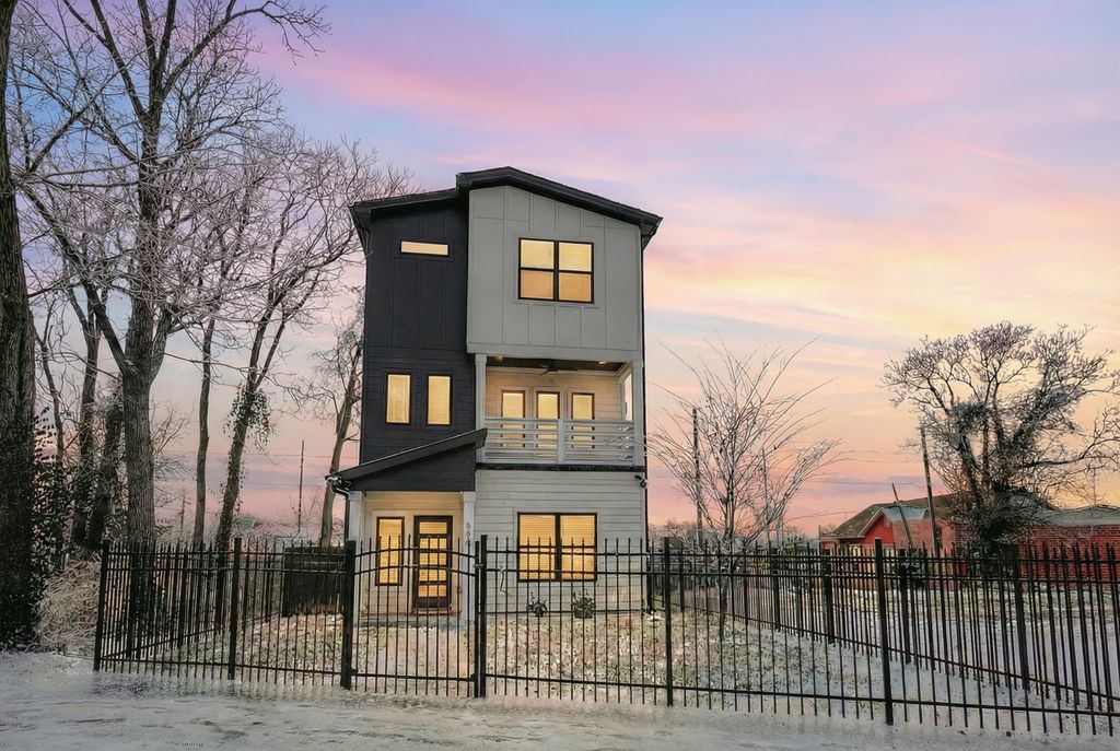 115 Green St, Nashville, TN 37210