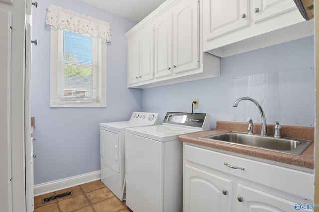 151 Riverwalk Trail, New Market, AL 35761